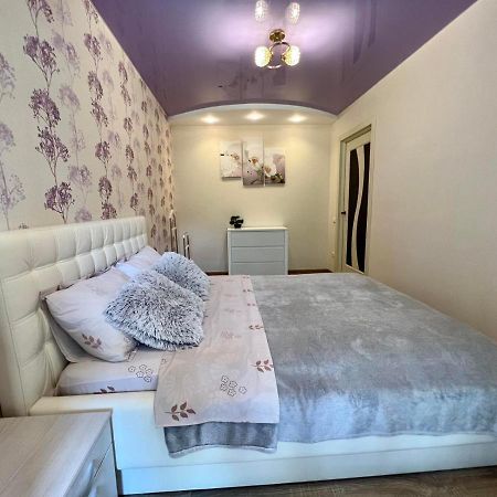 2-Комн Люкс В Центре Вишенки Vinnitsja Eksteriør billede